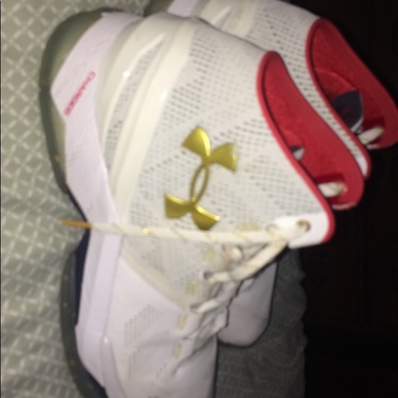 Stephen Curry’s - Picture 1 of 3